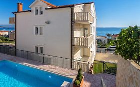 Apartments Toni 2000